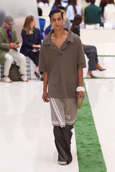 Look 43